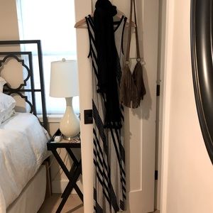 BoHo Maxi dress gray/black w/scoop back